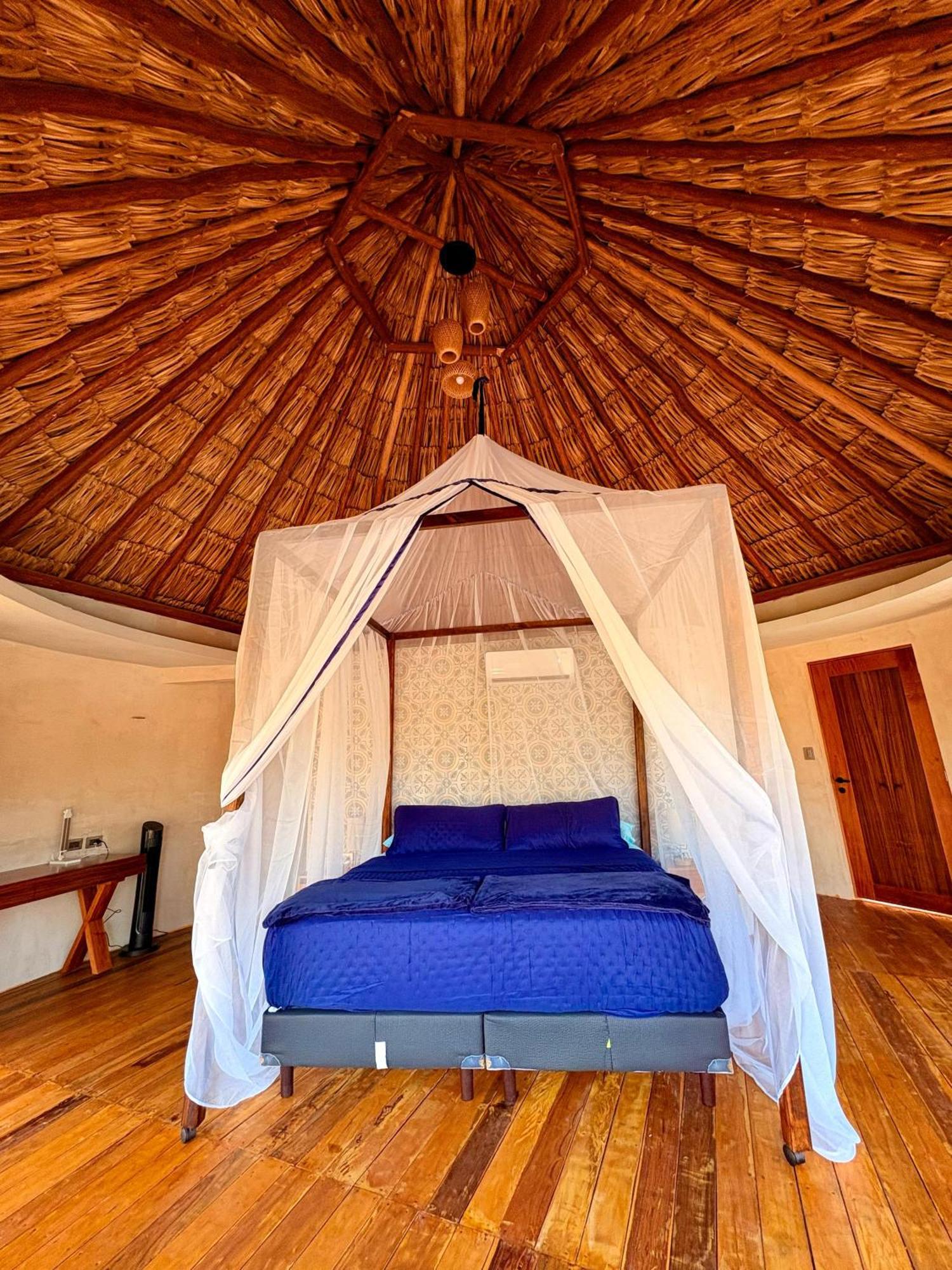 Jaalkab Lodge